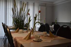 Hotel Cafe Galerie