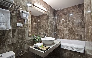 Victor Hotel Cau Giay