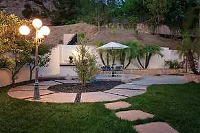 Beverly Glen Estate