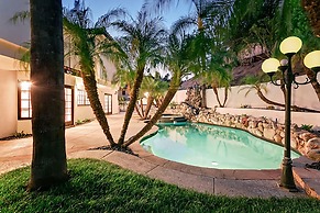 Beverly Glen Estate