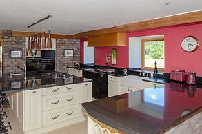 Castleview - Newton Steading