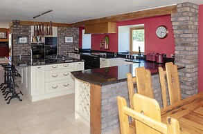 Castleview - Newton Steading