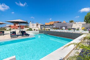 Talos Luxury Suites