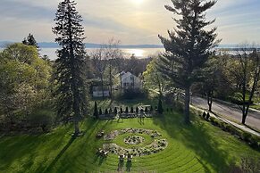 Blind Tiger Burlington