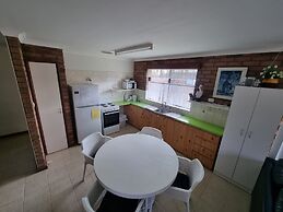 Ocean Beach Chalet 16