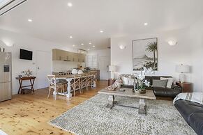 Brokenback Views Country Estate