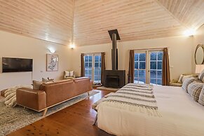 Brokenback Views Country Estate