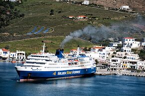 Gavrion's Nest  - Premium Cycladic Studio