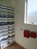 Commodore Court Motel