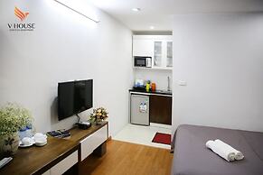 V House 1 Serviced Apartment