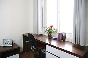 V House 1 Serviced Apartment