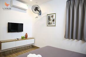 V House 5 Serviced Apartment