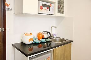 V House 5 Serviced Apartment