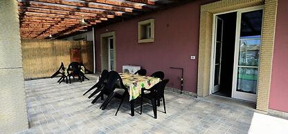 Appartamento Palazzeta With Pool, Near the Sea