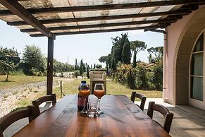 Appartamento Palazzeta With Pool, Near the Sea