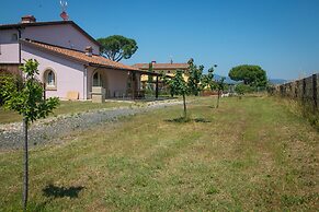 Appartamento Palazzeta With Pool, Near the Sea