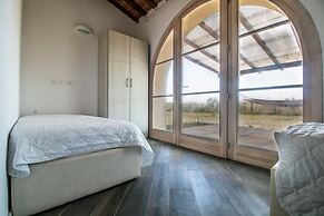 Appartamento Palazzeta With Pool, Near the Sea