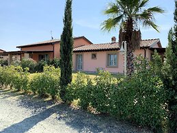 Appartamento Palazzeta With Pool, Near the Sea