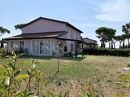 Appartamento Palazzeta With Pool, Near the Sea