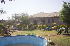 Leget Lodges & Gardens