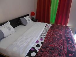 Leget Lodges & Gardens