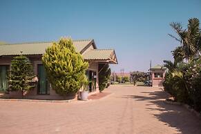 Leget Lodges & Gardens