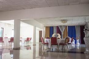 Leget Lodges & Gardens