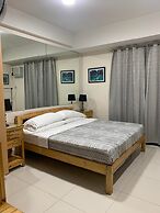 101 Newport Condo Across the Airport