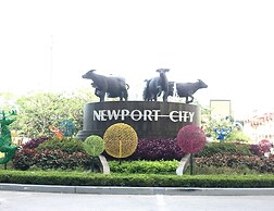 101 Newport Condo Across the Airport
