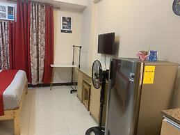 101 Newport Condo Across the Airport