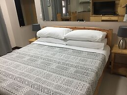 101 Newport Condo Across the Airport