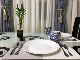 101 Newport Condo Across the Airport