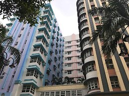 101 Newport Condo Across the Airport