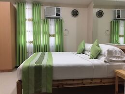 101 Newport Condo Across the Airport