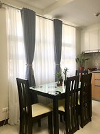 101 Newport Condo Across the Airport