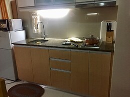 101 Newport Condo Across the Airport