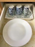 101 Newport Condo Across the Airport