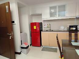 101 Newport Condo Across the Airport