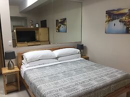 101 Newport Condo Across the Airport