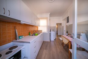 The Roof - Flat Sea View in Aegina Town