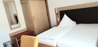 LILTON Hotel Zuffenhausen