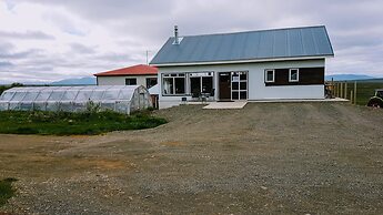 Grásteinn Guesthouse
