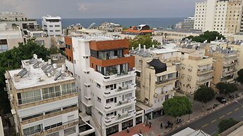 Mr. Ben Yehuda - By TLV2GO