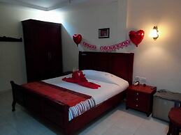 Zoe's Paradise Waterfront Hotel