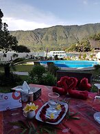 Zoe's Paradise Waterfront Hotel