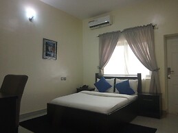 Orchid Suite & Apartment