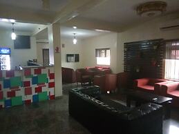 Orchid Suite & Apartment