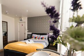 Snooze Apartments Flat 51