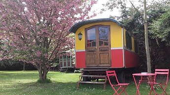 Roulottes de la Baronnie - Campsite