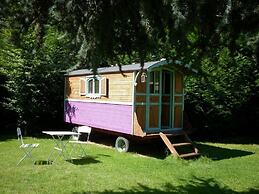 Roulottes de la Baronnie - Campsite